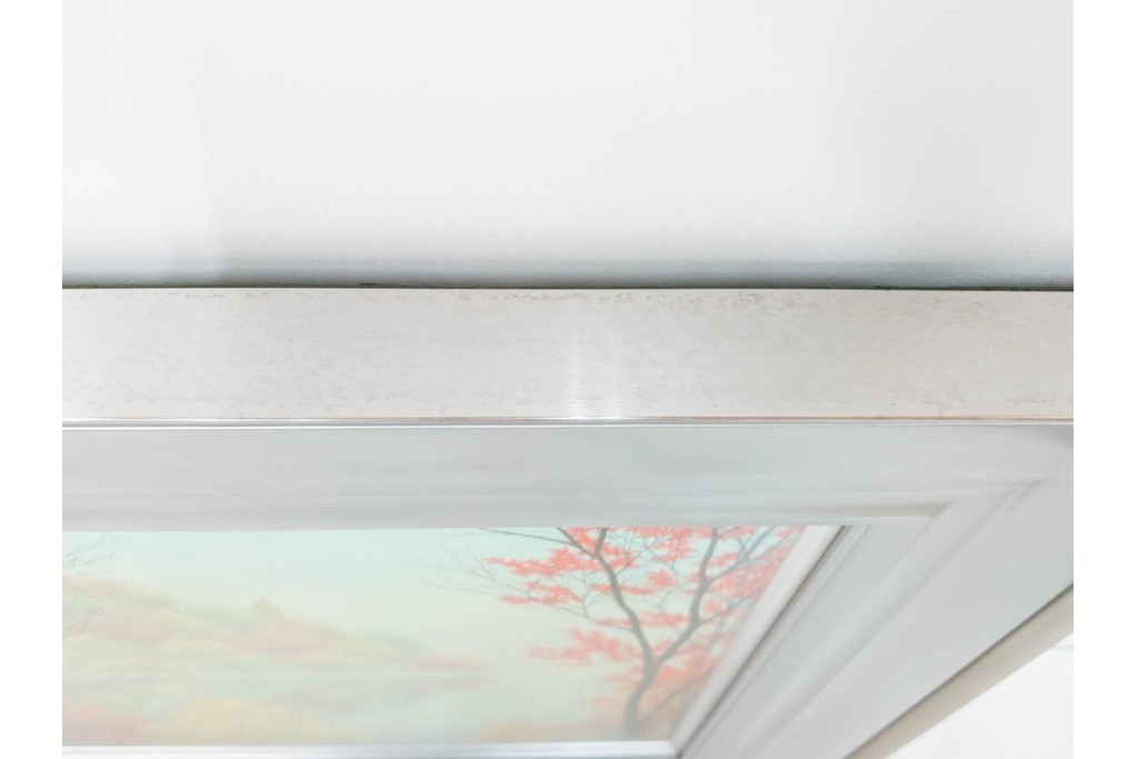 真作　中村宗弘作　日本画　「秋湖」　湖面に映る紅葉が美しい絵画　外箱付き　(R-087209)