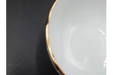 ハンガリー　ヘレンド(HEREND)　 ストロベリーコンポジション　可憐ないちご柄のカップ&ソーサー　(R-087212)