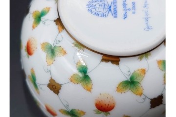 ハンガリー　ヘレンド(HEREND)　 ストロベリーコンポジション　可憐ないちご柄のカップ&ソーサー　(R-087212)