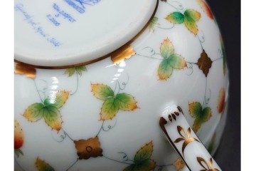 ハンガリー　ヘレンド(HEREND)　 ストロベリーコンポジション　可憐ないちご柄のカップ&ソーサー　(R-087212)