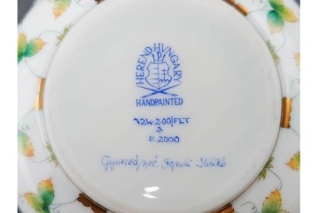 ハンガリー　ヘレンド(HEREND)　 ストロベリーコンポジション　可憐ないちご柄のカップ&ソーサー　(R-087212)