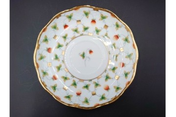 ハンガリー　ヘレンド(HEREND)　 ストロベリーコンポジション　可憐ないちご柄のカップ&ソーサー　(R-087212)