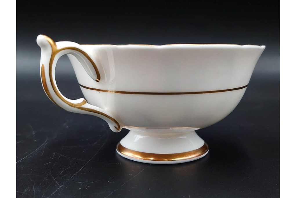 イギリス製　PARAGON(パラゴン)　ピンク　オーキッド(蘭)柄が上品なカップ&ソーサー　(R-087213)