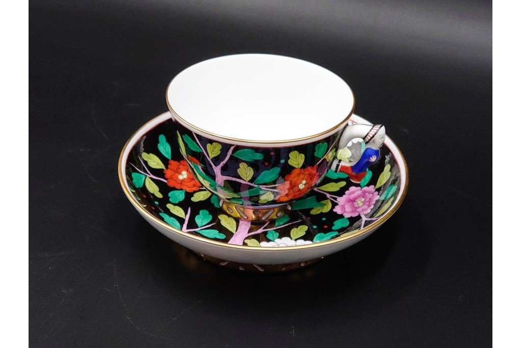 ハンガリー　ヘレンド(HEREND)　マカオシリーズ　シノワズリ　マンダリンの意匠が印象的なカップ&ソーサー　(R-087214)