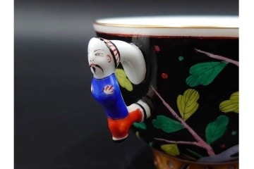 ハンガリー　ヘレンド(HEREND)　マカオシリーズ　シノワズリ　マンダリンの意匠が印象的なカップ&ソーサー　(R-087214)