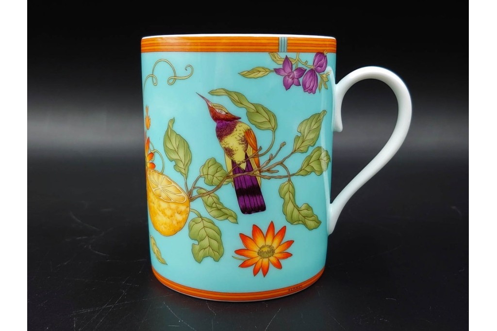 フランス　HERMES(エルメス)　シエスタアイランドシリーズ　彩り豊かな意匠が美しいマグカップ&プレート　(R-087215)