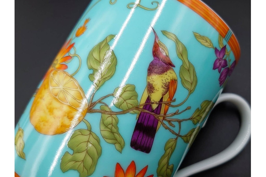 フランス　HERMES(エルメス)　シエスタアイランドシリーズ　彩り豊かな意匠が美しいマグカップ&プレート　(R-087215)