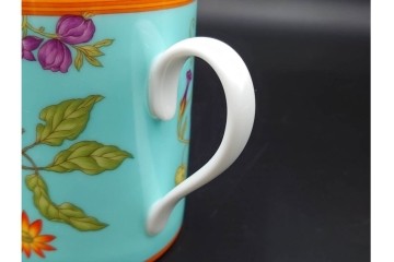 フランス　HERMES(エルメス)　シエスタアイランドシリーズ　彩り豊かな意匠が美しいマグカップ&プレート　(R-087215)