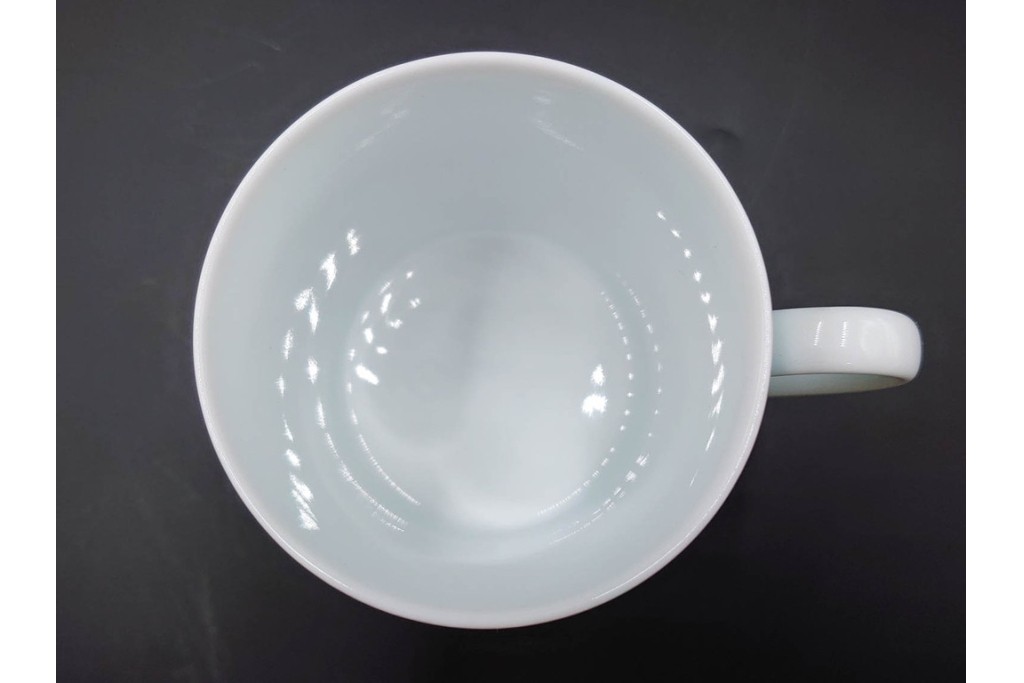 フランス　HERMES(エルメス)　シエスタアイランドシリーズ　彩り豊かな意匠が美しいマグカップ&プレート　(R-087215)