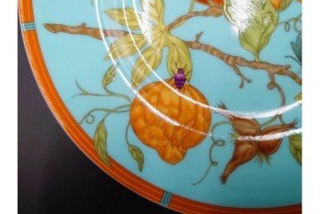 フランス　HERMES(エルメス)　シエスタアイランドシリーズ　彩り豊かな意匠が美しいマグカップ&プレート　(R-087215)