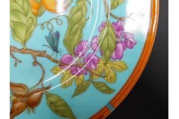 フランス　HERMES(エルメス)　シエスタアイランドシリーズ　彩り豊かな意匠が美しいマグカップ&プレート　(R-087215)