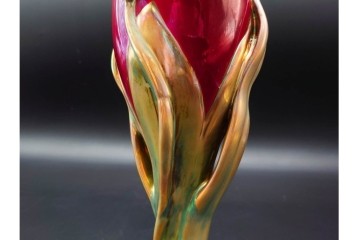 ハンガリー　Zsolnay(ジョルナイ)　エオシン釉?　高さ約28cm　チューリップの意匠が印象的な花瓶　(R-087216)