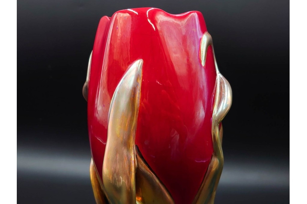 ハンガリー　Zsolnay(ジョルナイ)　エオシン釉?　高さ約28cm　チューリップの意匠が印象的な花瓶　(R-087216)