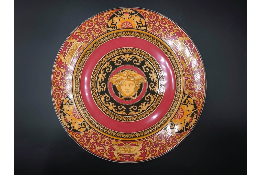 イタリア　VERSACE(ヴェルサーチェ)　Rosenthal(ローゼンタール)　メデューサモチーフのカップ&ソーサー(ロー)・プレートセット　(R-087217)