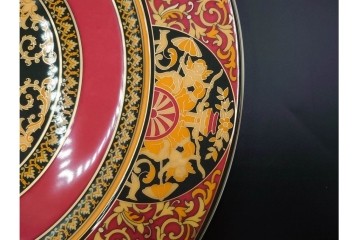 イタリア　VERSACE(ヴェルサーチェ)　Rosenthal(ローゼンタール)　メデューサモチーフのカップ&ソーサー(ロー)・プレートセット　(R-087217)