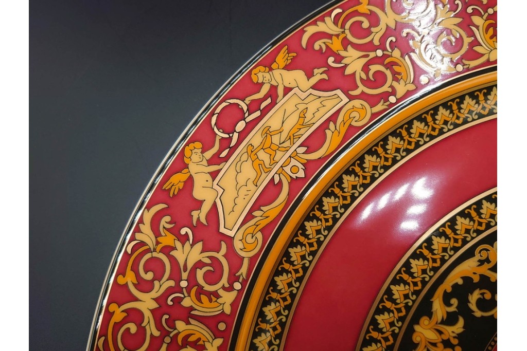 イタリア　VERSACE(ヴェルサーチェ)　Rosenthal(ローゼンタール)　メデューサモチーフのカップ&ソーサー(ロー)・プレートセット　(R-087217)