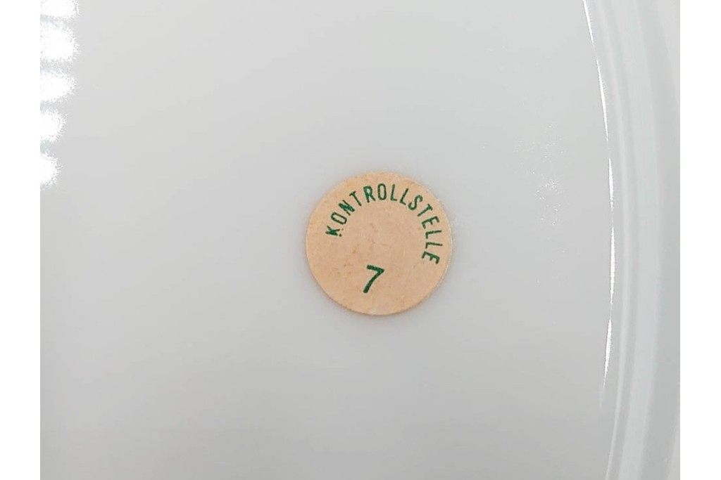 イタリア　VERSACE(ヴェルサーチェ)　Rosenthal(ローゼンタール)　メデューサモチーフのカップ&ソーサー(ロー)・プレートセット　(R-087217)