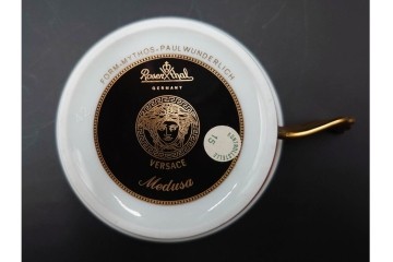 イタリア　VERSACE(ヴェルサーチェ)　Rosenthal(ローゼンタール)　メデューサモチーフのカップ&ソーサー(ロー)・プレートセット　(R-087217)