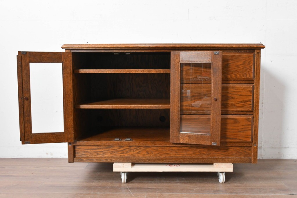 中古　美品　希少な廃番品　三越家具(現カントリーハウス)　Brugge(ブルージュ)　落ち着いたデザインのテレビボード　(R-087224)