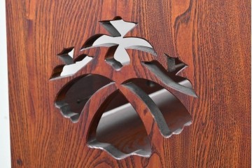 中古　美品　松本伝統指物工芸家具「穂高」　高級感漂う重厚なつくりの茶棚　定価約100万円以上　(R-087225)