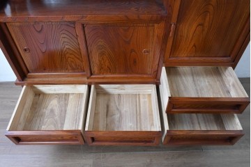 中古　美品　松本伝統指物工芸家具「穂高」　高級感漂う重厚なつくりの茶棚　定価約100万円以上　(R-087225)