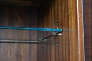 イギリスヴィンテージ　G-PLAN(ジープラン) BBシリーズ　Tola&Black(トーラ&ブラック)　スタイリッシュなミッドセンチュリーデザインのサイドボード　(R-087226)