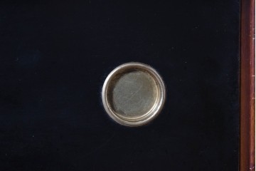 イギリスヴィンテージ　G-PLAN(ジープラン) BBシリーズ　Tola&Black(トーラ&ブラック)　スタイリッシュなミッドセンチュリーデザインのサイドボード　(R-087226)