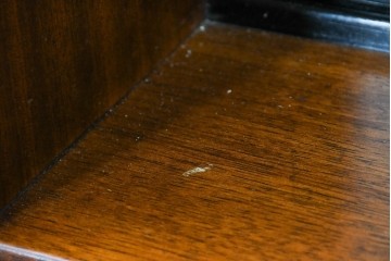 イギリスヴィンテージ　G-PLAN(ジープラン) BBシリーズ　Tola&Black(トーラ&ブラック)　スタイリッシュなミッドセンチュリーデザインのサイドボード　(R-087226)