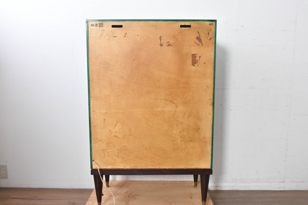 中古　美品　希少!!　アルド・トゥーラ(ALDO TURA)　仔山羊革(ゴートスキン)張りの照明付きミラーバックキャビネット　(R-087227)