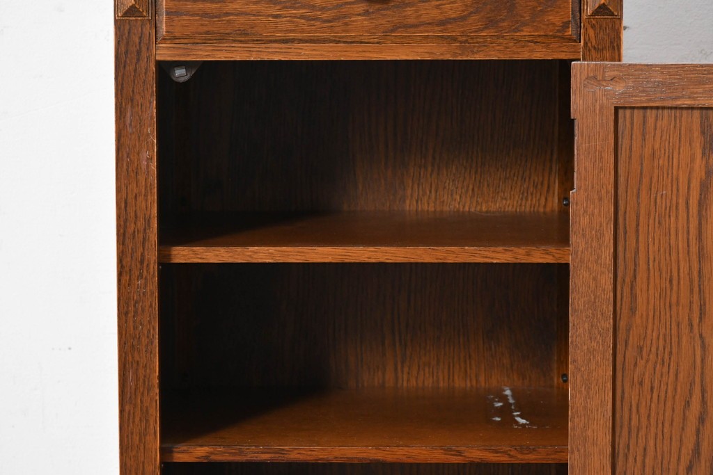 中古　美品　三越家具(現カントリーハウス)　Brugge(ブルージュ)　シンプルながら収納力のあるサイドキャビネット　(R-087229)