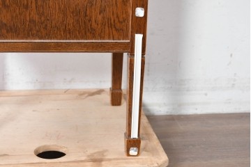 中古　美品　三越家具(現カントリーハウス)　Brugge(ブルージュ)　シンプルながら収納力のあるサイドキャビネット　(R-087229)