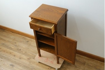 中古　美品　三越家具(現カントリーハウス)　Brugge(ブルージュ)　シンプルながら収納力のあるサイドキャビネット　(R-087229)