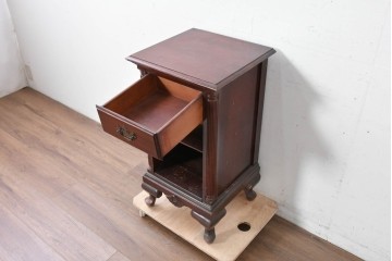 アメリカヴィンテージ　猫脚の引き出し付きナイトテーブル　(R-087230)