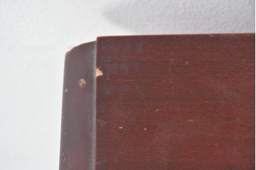 アメリカヴィンテージ　猫脚の引き出し付きナイトテーブル　(R-087230)