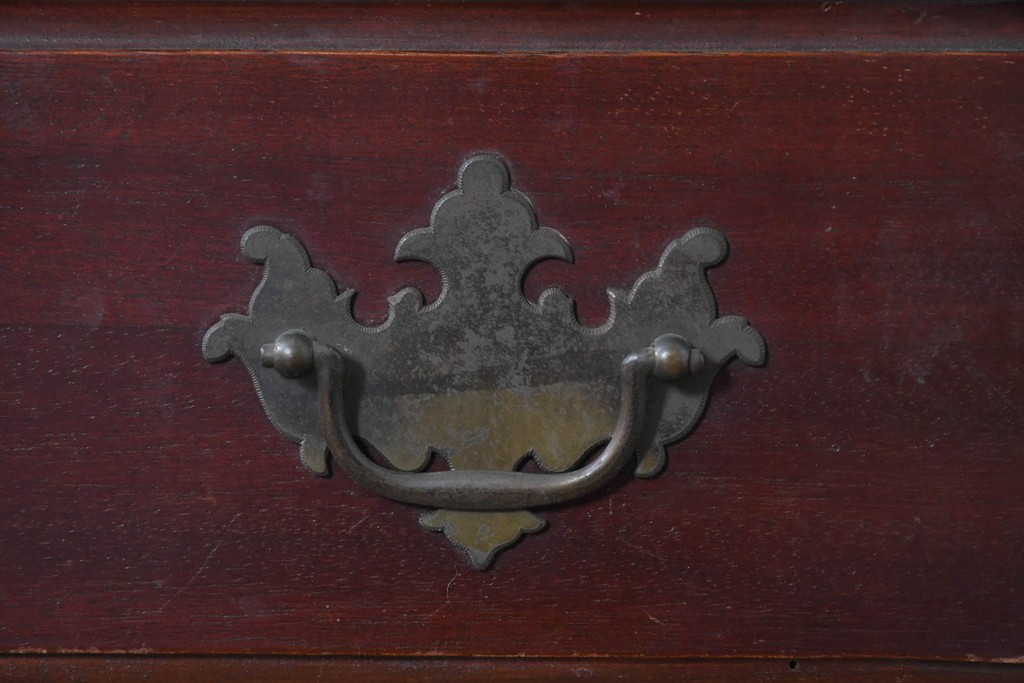 アメリカヴィンテージ　猫脚の引き出し付きナイトテーブル　(R-087230)