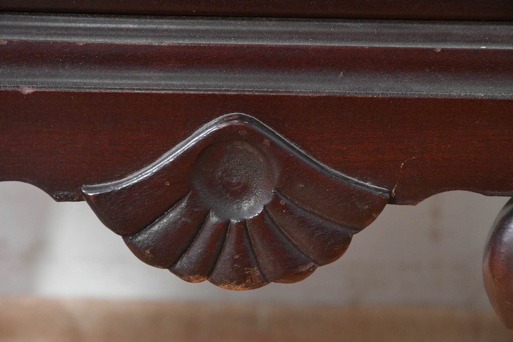 アメリカヴィンテージ　猫脚の引き出し付きナイトテーブル　(R-087230)