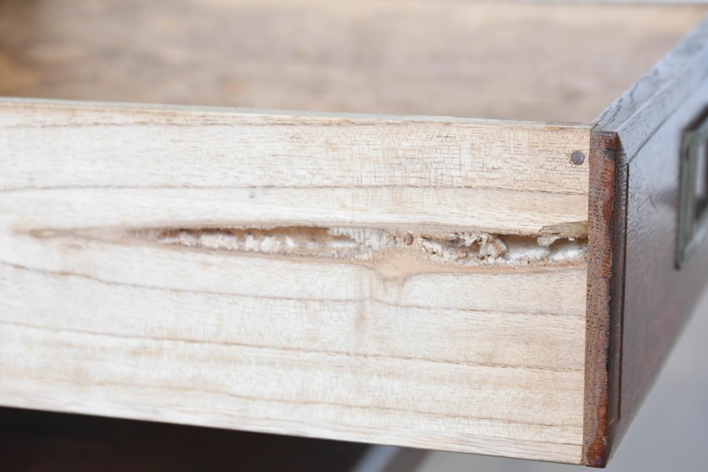 和製アンティーク　ナラ材　木目豊かなシャッター付き小引き出し　(R-087231)