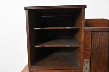 和製アンティーク　ナラ材　木目豊かなシャッター付き小引き出し　(R-087231)