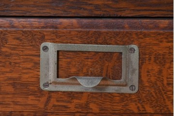 和製アンティーク　ナラ材　木目豊かなシャッター付き小引き出し　(R-087231)