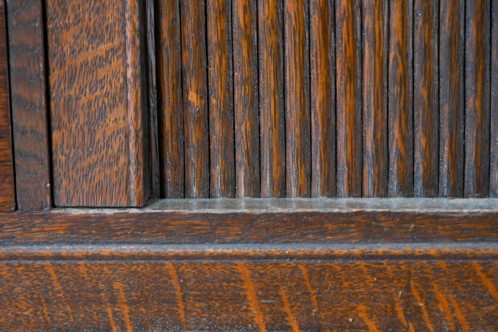 和製アンティーク　ナラ材　木目豊かなシャッター付き小引き出し　(R-087231)