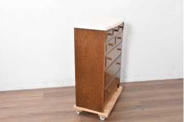 中古　美品　三越家具(現カントリーハウス)　Brugge(ブルージュ)　楢(ナラ)材　天板大理石　上品な大理石天板のクラシックチェスト　(R-087233)