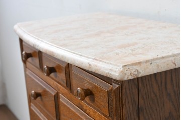 中古　美品　三越家具(現カントリーハウス)　Brugge(ブルージュ)　楢(ナラ)材　天板大理石　上品な大理石天板のクラシックチェスト　(R-087233)