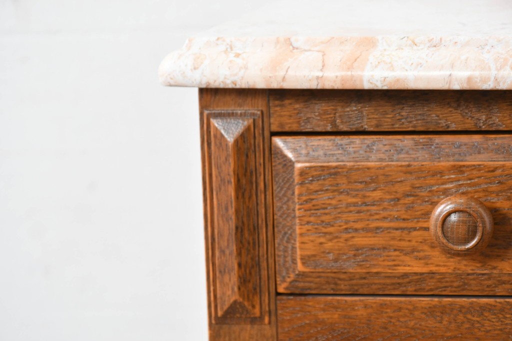 中古　美品　三越家具(現カントリーハウス)　Brugge(ブルージュ)　楢(ナラ)材　天板大理石　上品な大理石天板のクラシックチェスト　(R-087233)