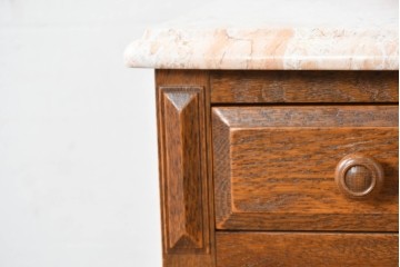 中古　美品　三越家具(現カントリーハウス)　Brugge(ブルージュ)　楢(ナラ)材　天板大理石　上品な大理石天板のクラシックチェスト　(R-087233)