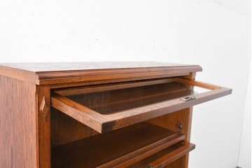 中古　三越家具(現カントリーハウス)　Brugge(ブルージュ)　フラップ扉の3段ブックケース　(R-087234)