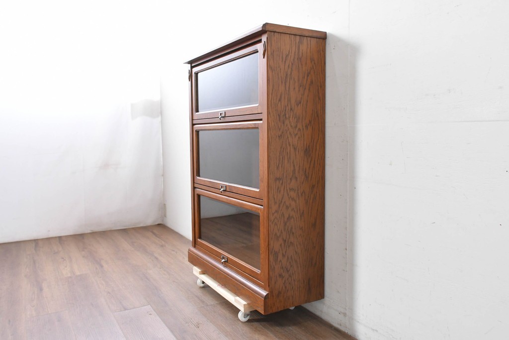 中古　三越家具(現カントリーハウス)　Brugge(ブルージュ)　フラップ扉の3段ブックケース　(R-087234)