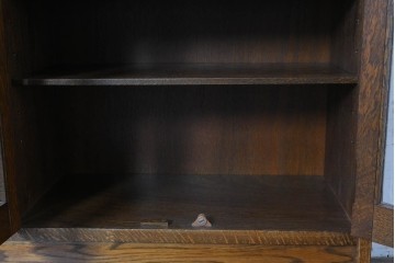 中古　希少な廃番品!　三越家具(現カントリーハウス)　Brugge(ブルージュ)　アーチガラス扉と装飾金具が美しいキャビネット　(R-087235)