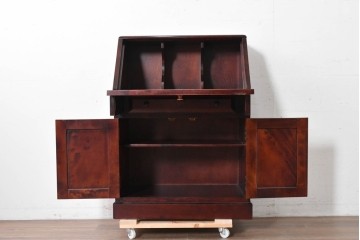 中古　国産職人手作り　深みのある赤褐色の木色が美しいライティングビューロー (R-087236)