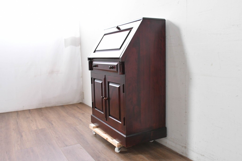 中古　国産職人手作り　深みのある赤褐色の木色が美しいライティングビューロー (R-087236)