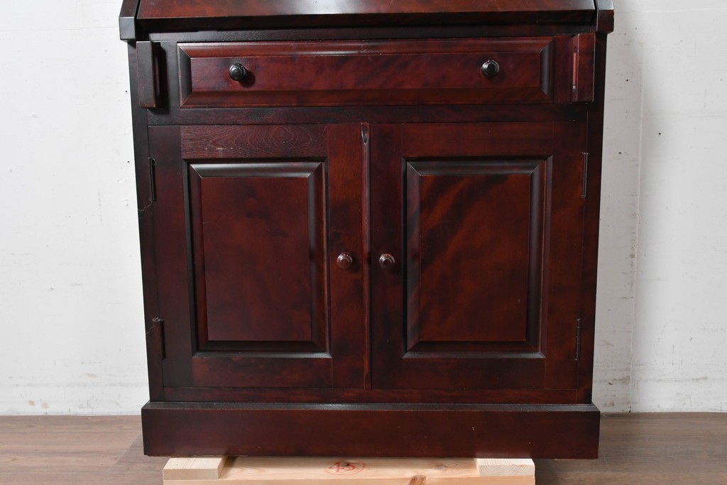 中古　国産職人手作り　深みのある赤褐色の木色が美しいライティングビューロー (R-087236)